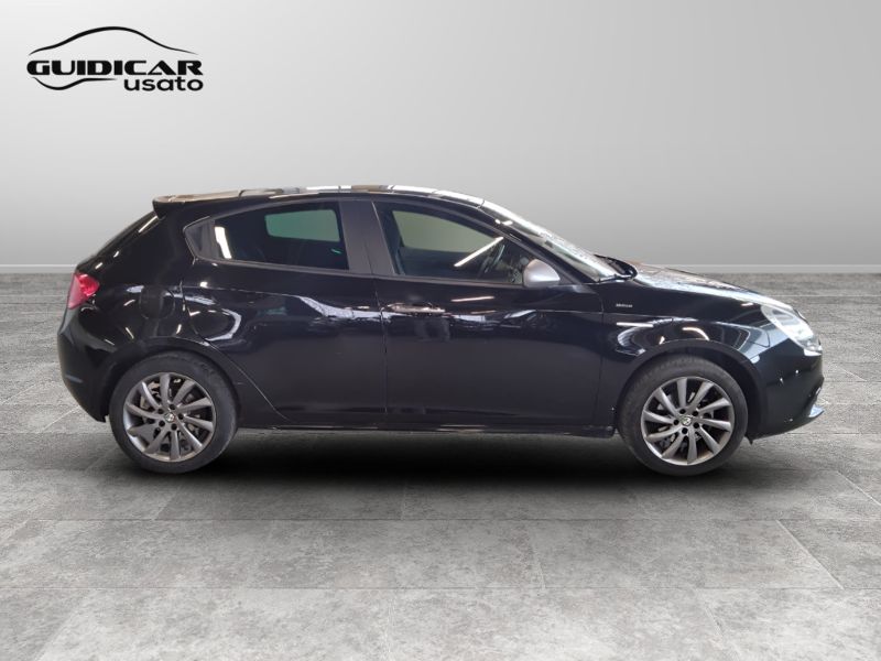GuidiCar - ALFA ROMEO Giulietta 2013 Giulietta 1.4 t. Giulietta 120cv Usato